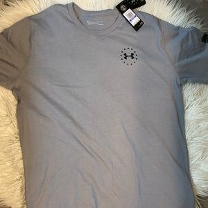 Under Armor men’s XL gray freedom shirt